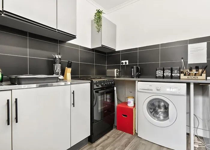 Cozy Twin Bed Retreat In City Center