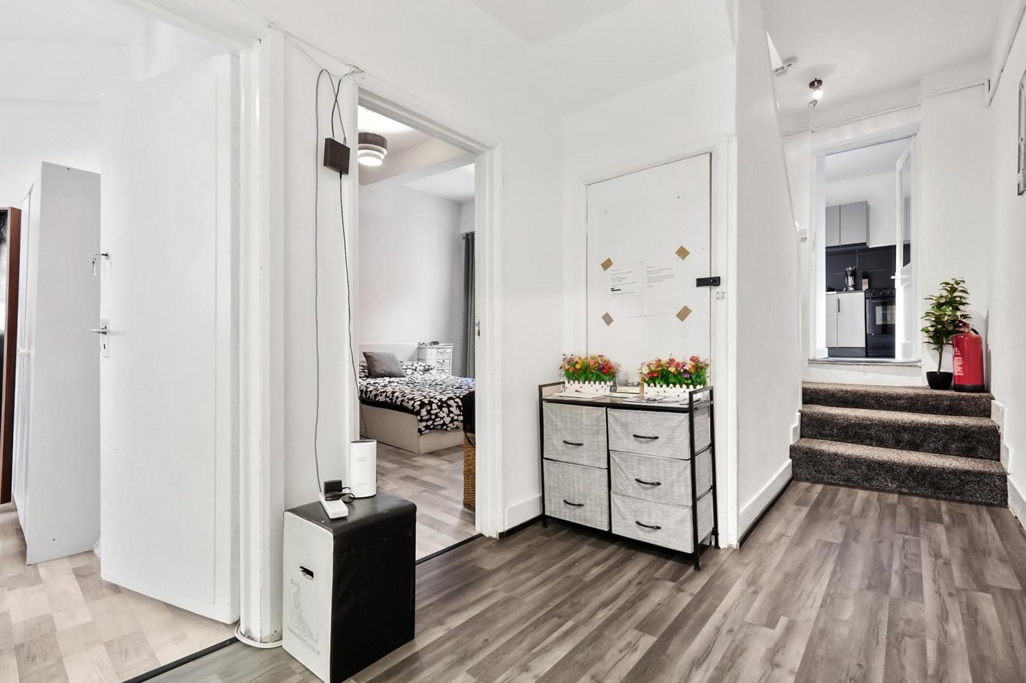 Homestay Cozy Twin Bed Retreat In Center London